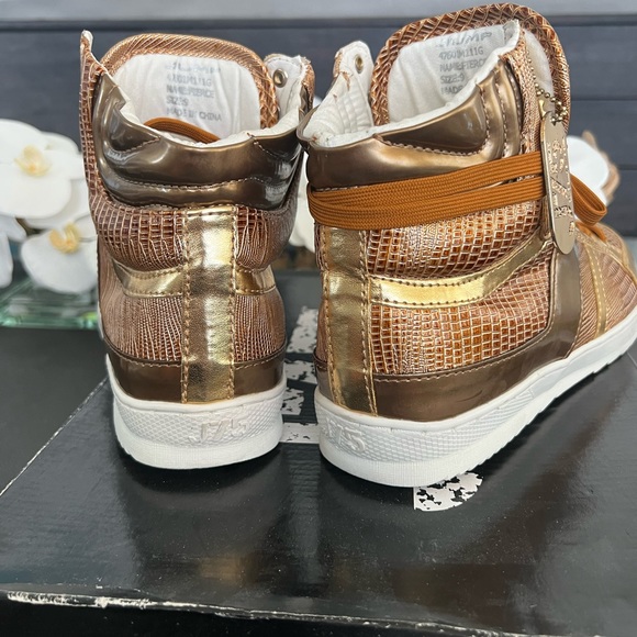New J75 by JUMP Fierce Gold hightop sneakers. - Picture 3 of 9